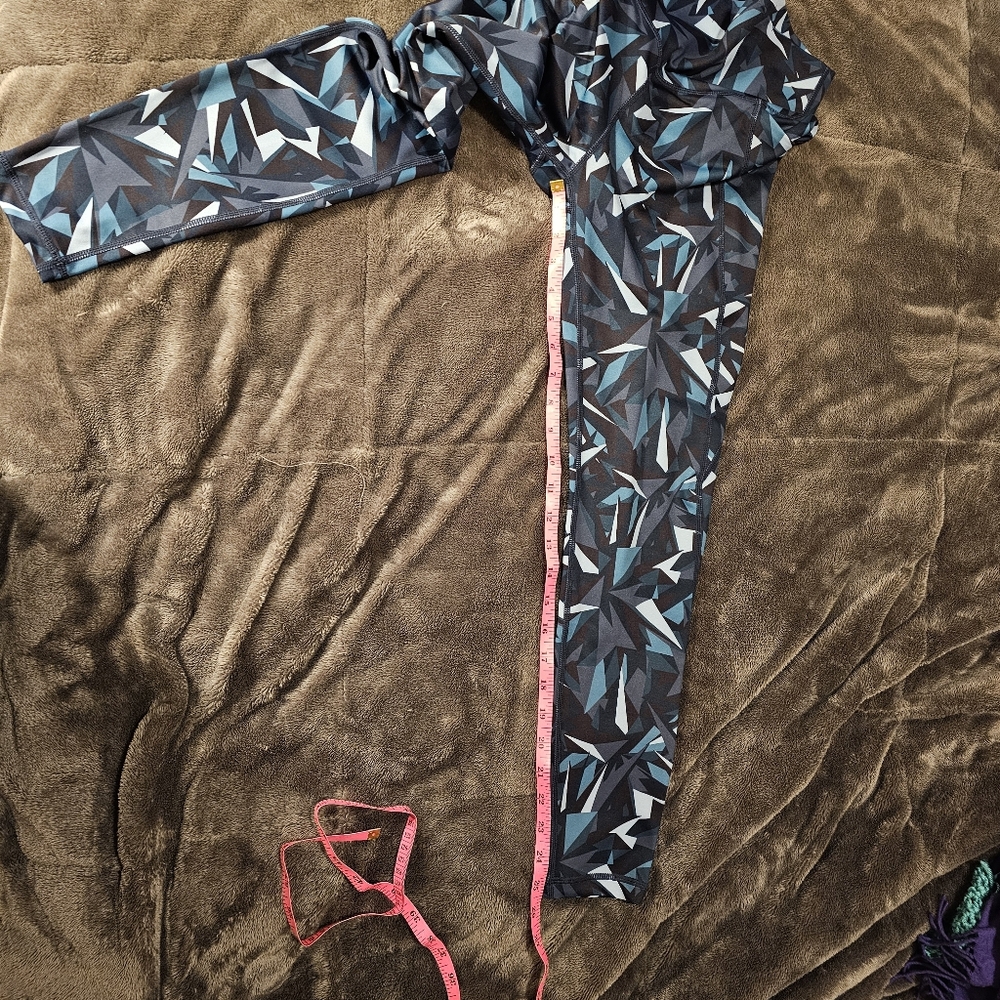 Senita Luxe Pace Leggings Kaleidoscope Blue - Picture 14 of 15